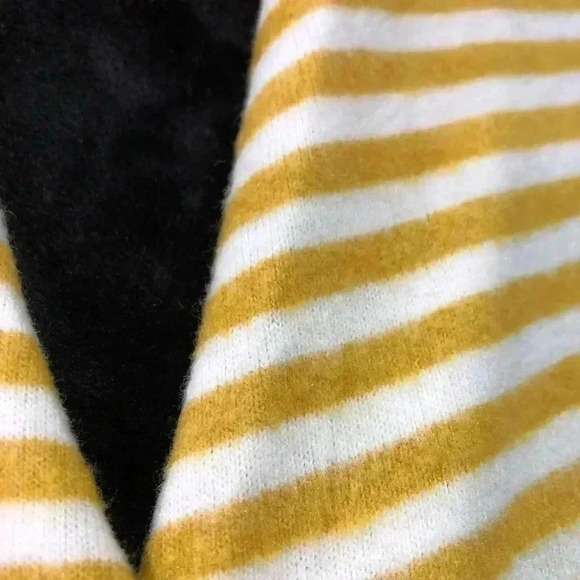 Mesh & Lace V-neck wrap front,elastic hem line,horizontal stripe,cuddly soft - Picture 5 of 10